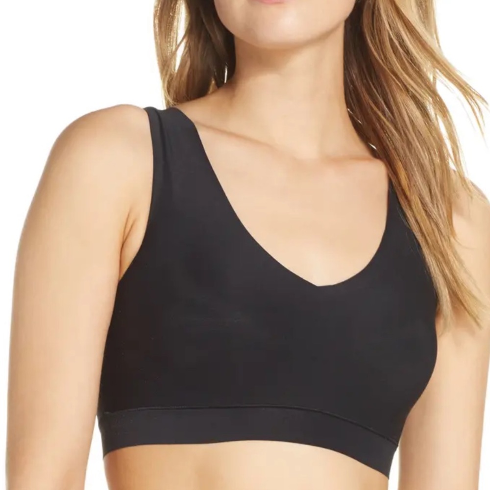 Chantelle Soft Stretch Padded V-Neck Bra